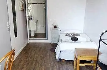 Hotel Croix Baragnon Toulouse 2*,