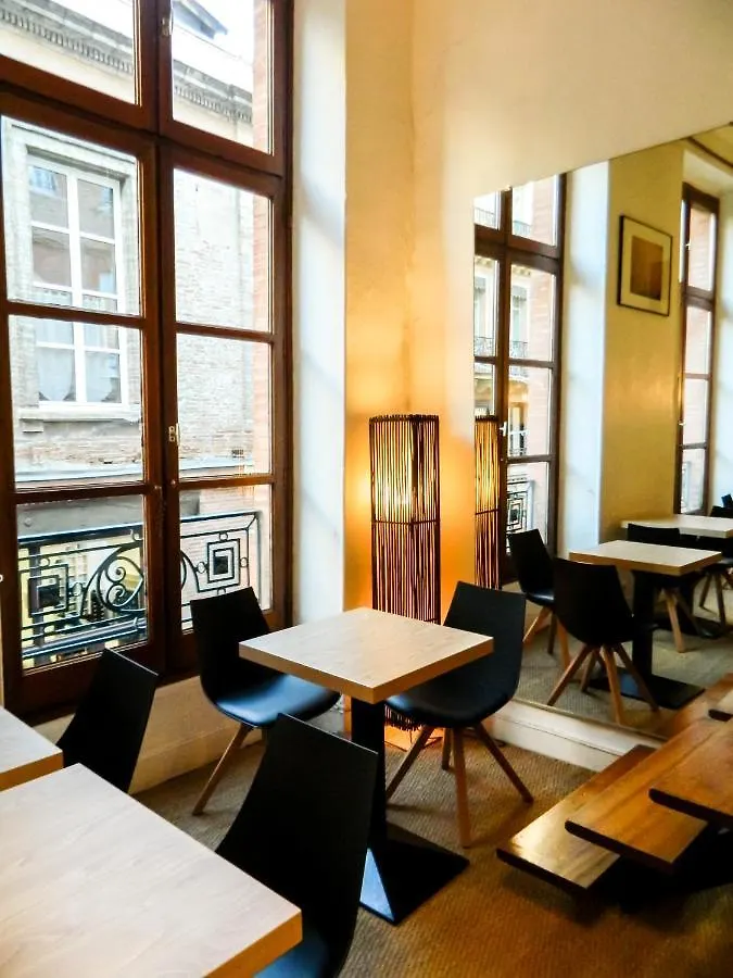 טולוז Hotel Croix Baragnon 2*,  צרפת